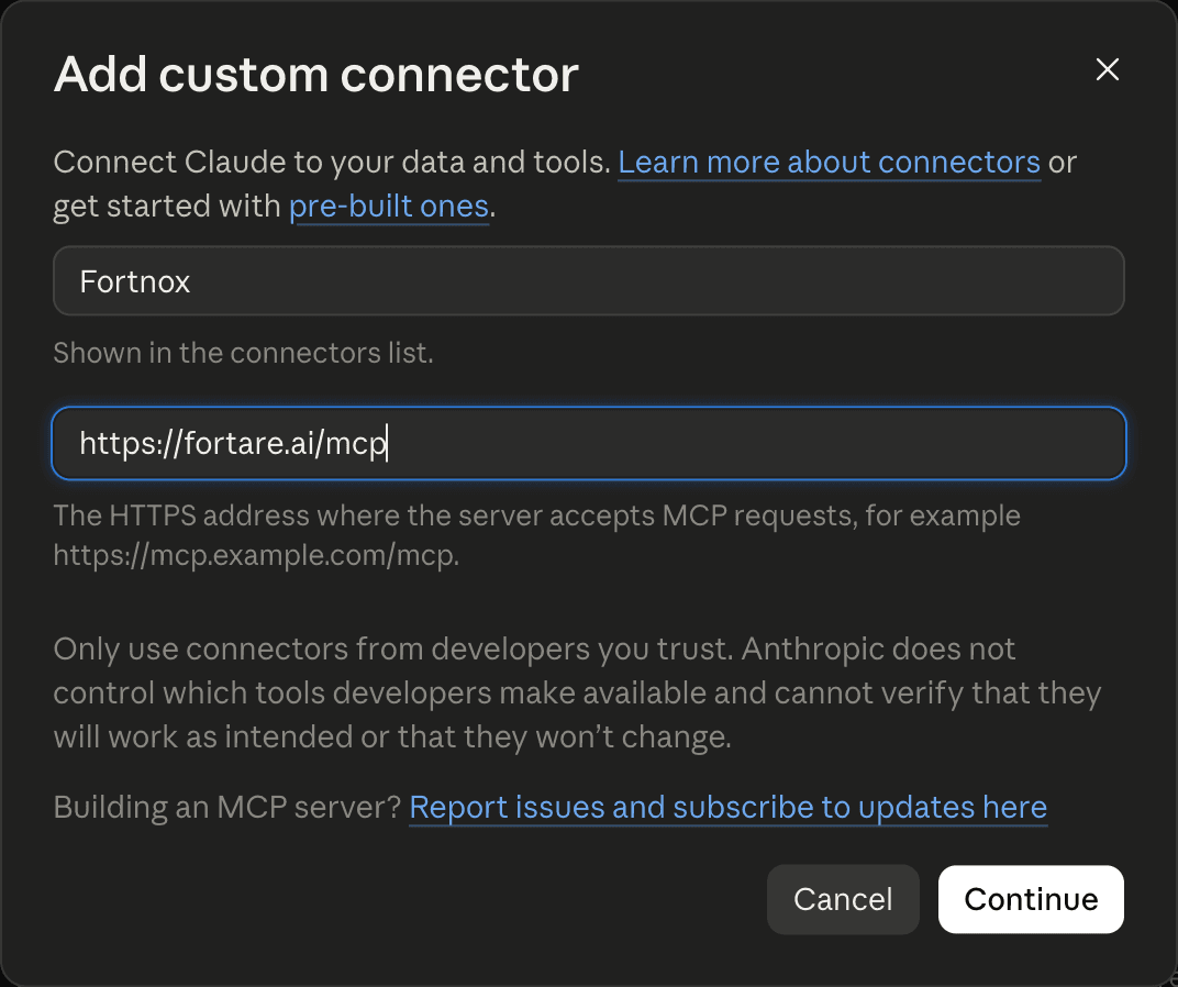 Formuläret Add custom connector ifyllt med namnet Fortnox och adressen https://fortare.ai/mcp